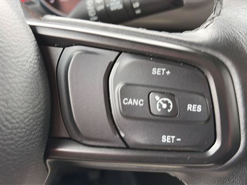 Used 2021 Jeep Wrangler Sport AWD/4WD image 15