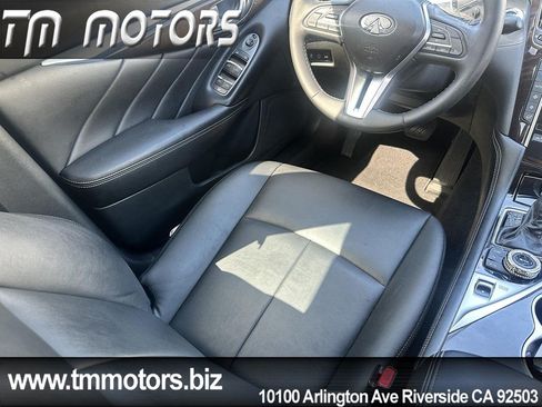 Used 2018 INFINITI Q50 Luxe RWD image 14