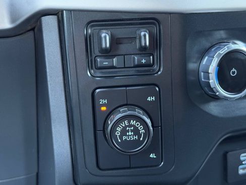 Used 2022 Ford F150 XLT w/ Equipment Group 301A Mid AWD/4WD image 22