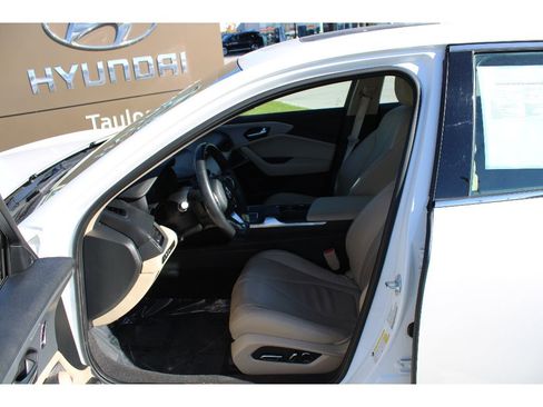 Used 2023 Acura TLX w/ Technology Package image 11