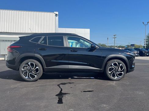 New 2025 Chevrolet Trax RS w/ Driver Confidence Package image 6