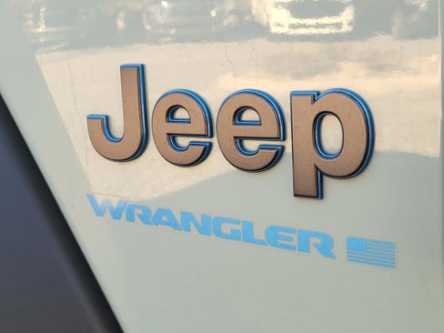 Used 2024 Jeep Wrangler Unlimited Rubicon 4xe w/ Technology Group image 66