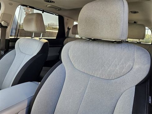 Used 2021 Hyundai Palisade SEL w/ Convenience Package image 8