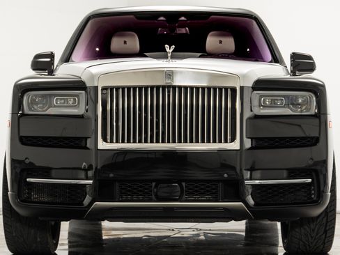Used 2022 Rolls-Royce Cullinan image 4