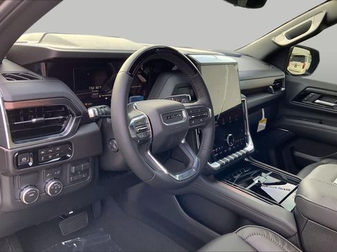 New 2026 GMC Yukon Denali w/ Advanced Technology Package RWD image 8