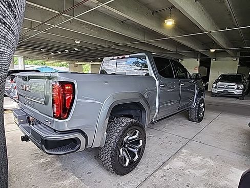 Used 2024 GMC Sierra 1500 AT4 w/ Technology Package AWD/4WD image 3