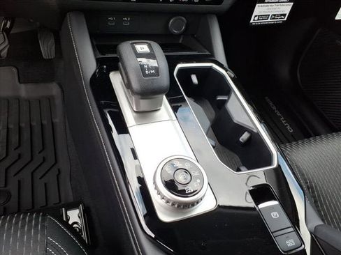 New 2026 Mitsubishi Outlander ES AWD/4WD image 9