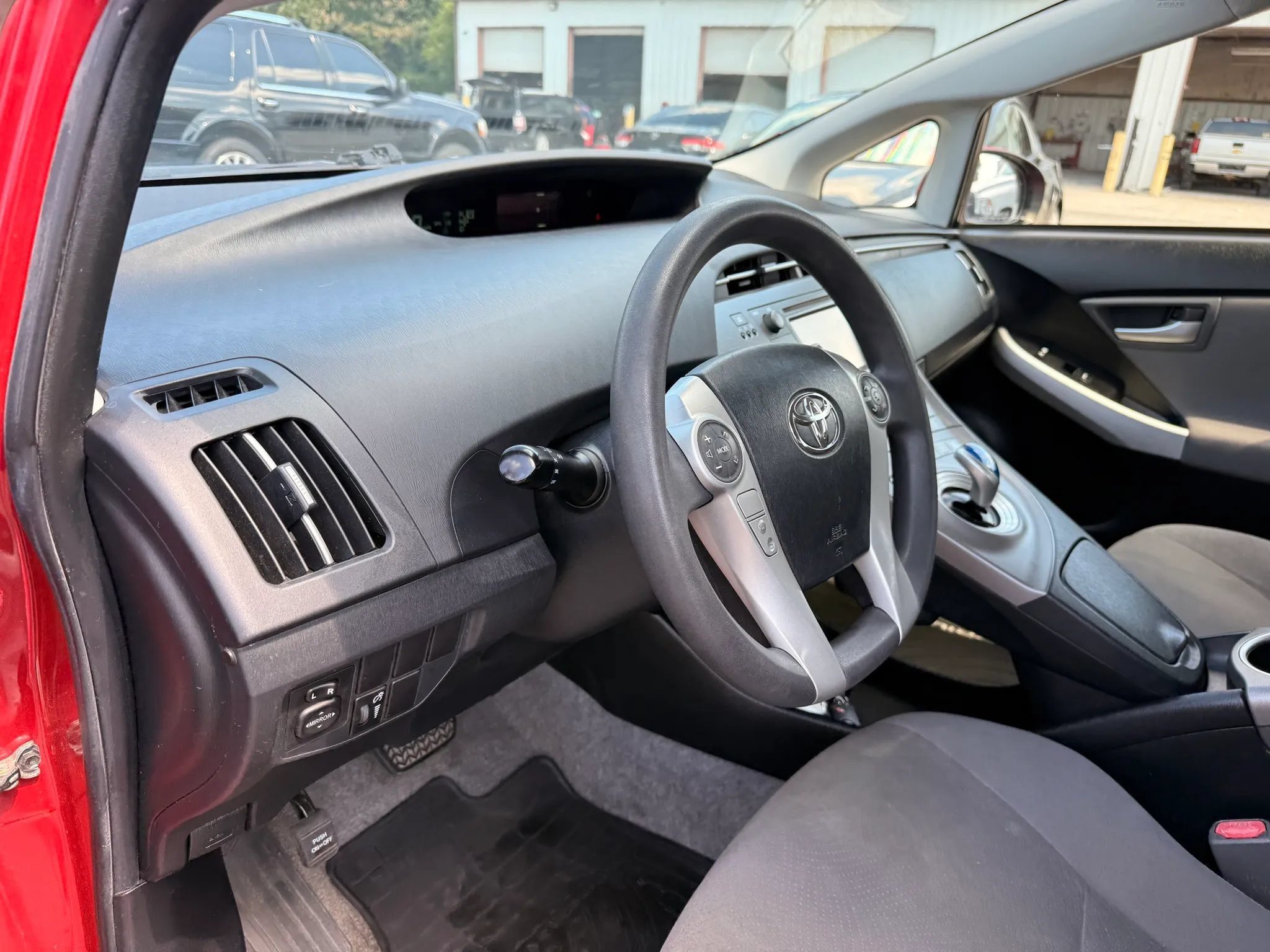 Used 2014 Toyota Prius Two FWD image 17