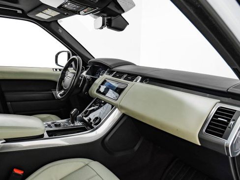 Used 2019 Land Rover Range Rover Sport Supercharged image 10