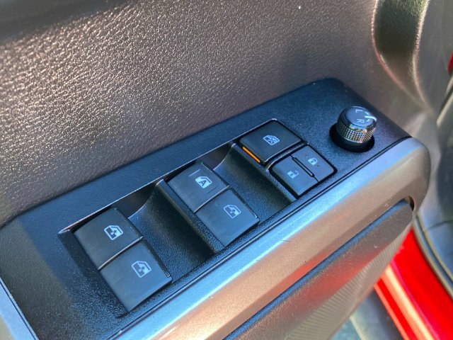 Used 2022 Toyota Tacoma SR5 w/ Technology Package RWD image 13