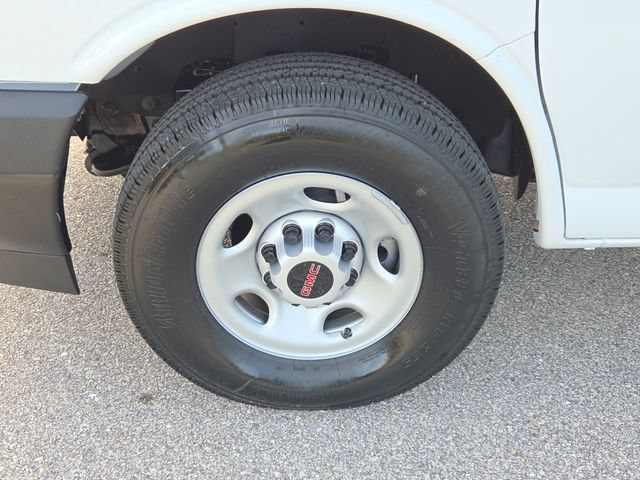 New 2026 GMC Savana 3500 Extended w/ Driver Convenience Package RWD image 8