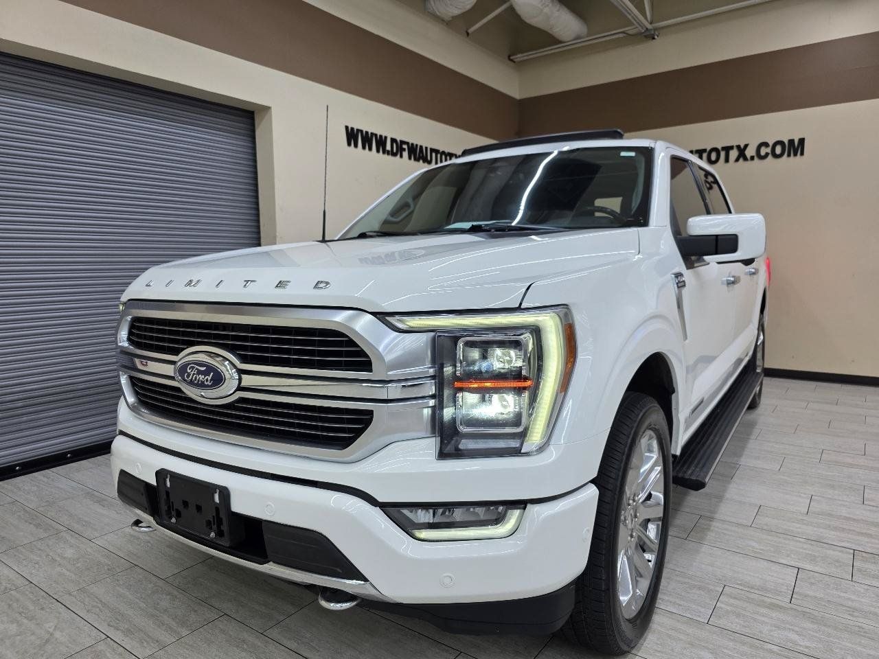 Used 2023 Ford F150 Limited AWD/4WD image 2