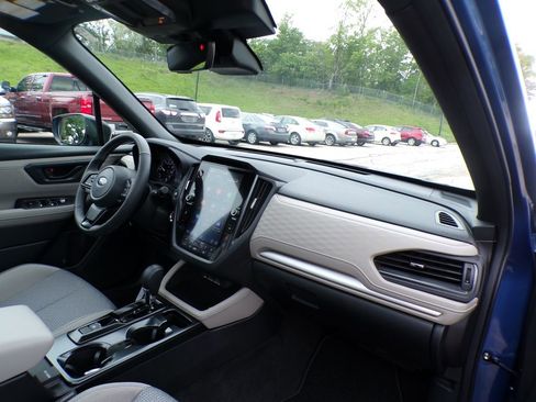 Used 2026 Subaru Forester Premium AWD/4WD image 14