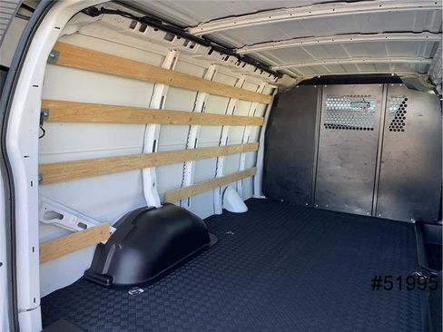 Used 2023 GMC Savana 2500 w/ Driver Convenience Package image 10