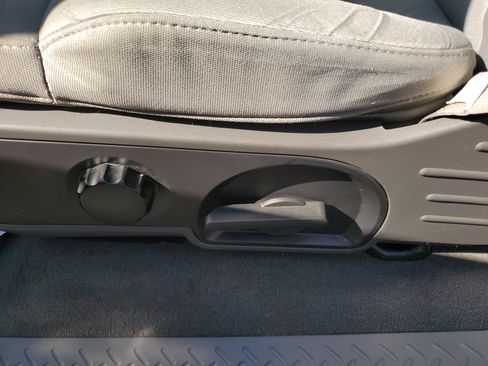 Used 2007 Ford F150 STX image 15