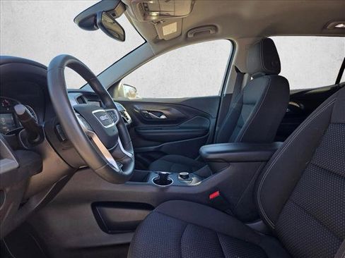 Used 2024 GMC Terrain SLE image 15