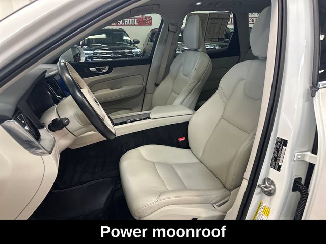 Used 2023 Volvo XC60 B5 Plus AWD/4WD image 5