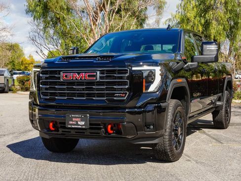 New 2026 GMC Sierra 2500 AT4 w/ AT4 Premium Plus Package image 2