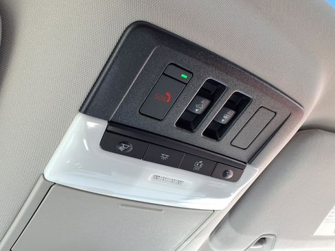 New 2026 Nissan Pathfinder SV AWD/4WD image 19