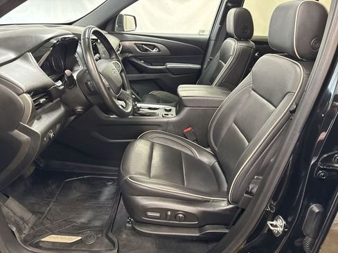 Certified 2023 Chevrolet Traverse Premier w/ Redline Edition AWD/4WD image 10