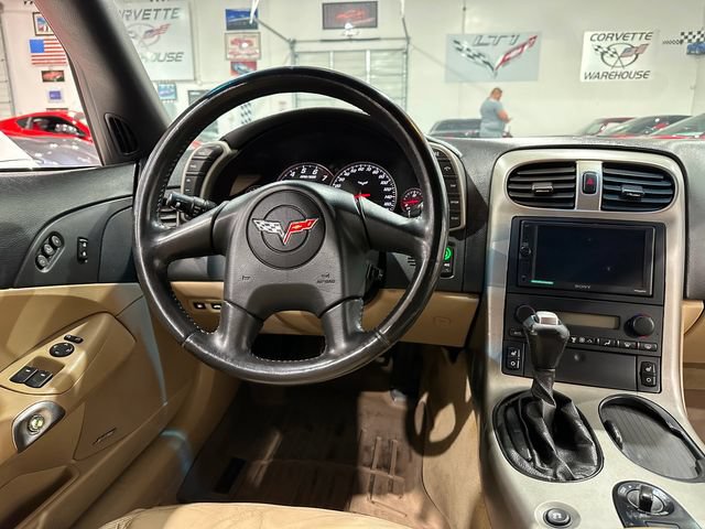Used 2005 Chevrolet Corvette Coupe w/ Preferred Equipment Group RWD image 7