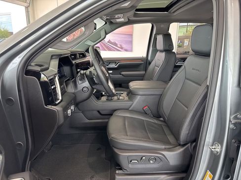 Used 2025 GMC Sierra 1500 Denali AWD/4WD image 15