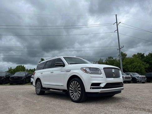 Used 2020 Lincoln Navigator Reserve w/ Luxury Package AWD/4WD image 5