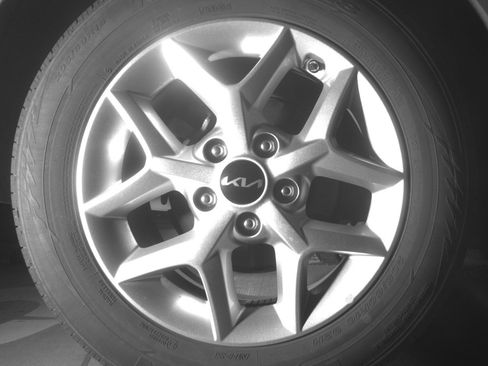 Used 2025 Kia Soul LX w/ LX Technology Package image 15