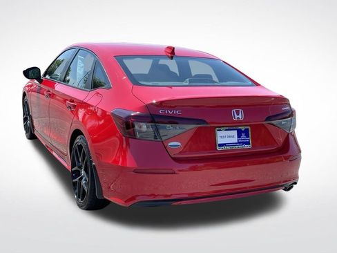 Used 2025 Honda Civic Sport image 4