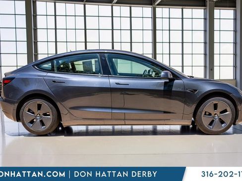 Used 2021 Tesla Model 3 Standard Range Plus RWD image 32
