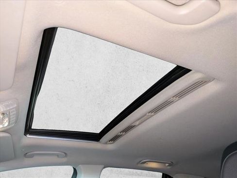 Certified 2024 Mercedes-Benz GLE 350 4MATIC image 17