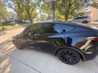 Used 2022 Tesla Model Y Performance AWD/4WD image 2