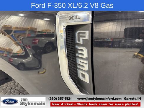 Used 2022 Ford F350 XL w/ Power Equipment Group image 2