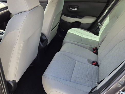 Used 2025 Honda HR-V LX image 11
