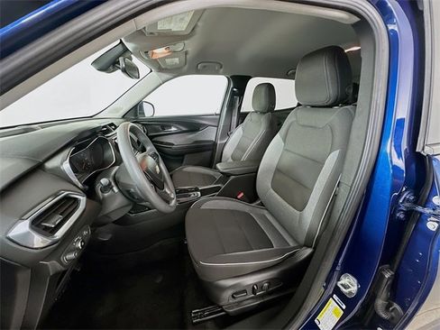 Used 2022 Chevrolet TrailBlazer LT w/ Convenience Package image 25
