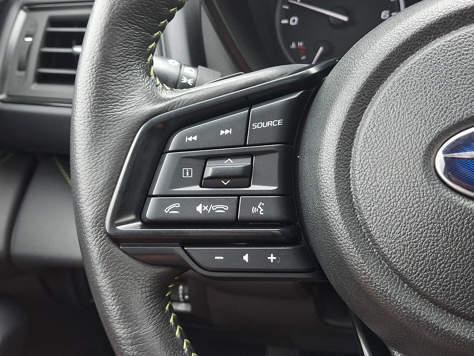 Used 2024 Subaru Ascent Onyx Edition AWD/4WD image 22
