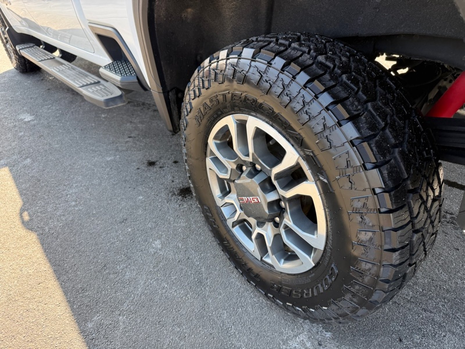 Used 2022 GMC Sierra 2500 AT4 w/ AT4 Preferred Package AWD/4WD image 40