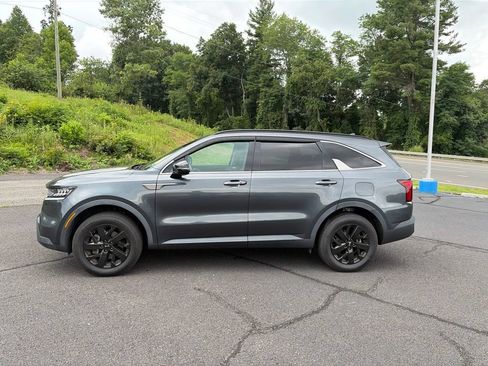 Used 2021 Kia Sorento S AWD/4WD image 6