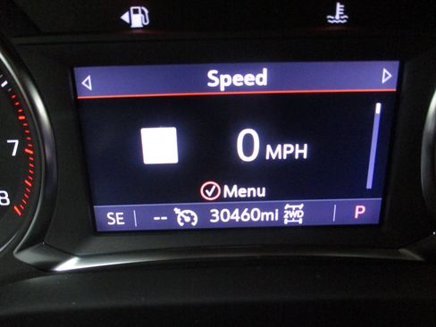 Used 2023 GMC Acadia SLT w/ Elevation Edition AWD/4WD image 20