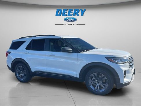 New 2026 Ford Explorer Active w/ Active Comfort Package AWD/4WD image 8