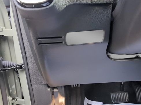 Used 2023 Volvo XC40 Recharge Ultimate w/ Protection Package Premier image 20