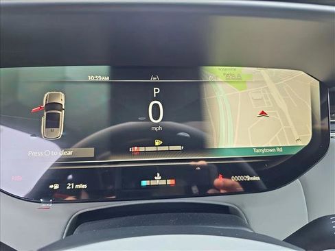 New 2025 Land Rover Range Rover Sport SE image 21