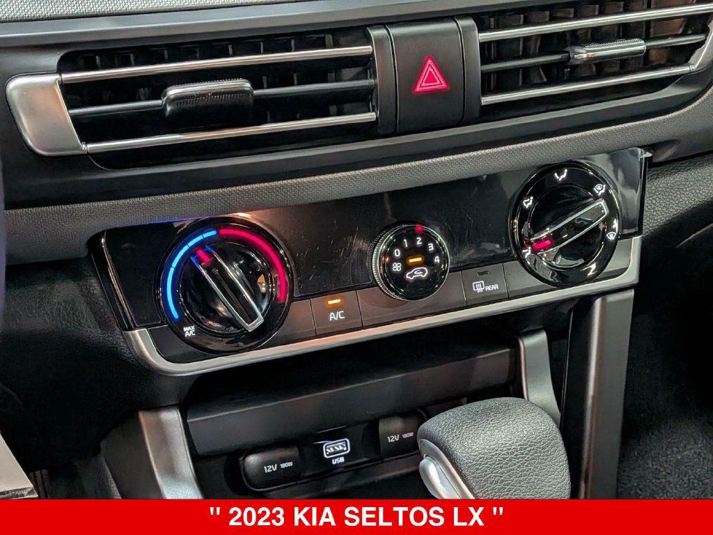 Used 2023 Kia Seltos LX AWD/4WD image 21