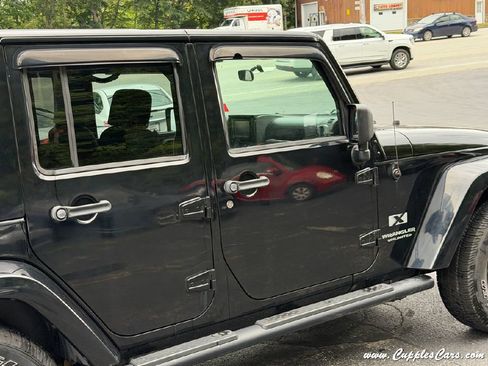 Used 2007 Jeep Wrangler Unlimited X w/ Dual Top Group RWD image 33