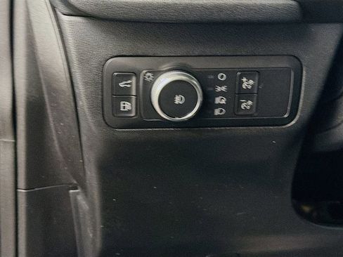 Used 2020 Ford Escape Titanium w/ Titanium Premium Package 2.0 image 10