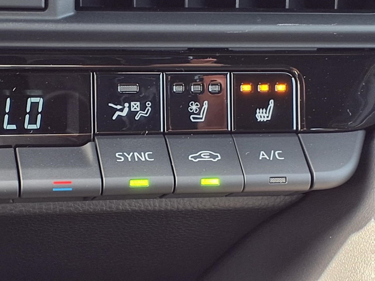 New 2026 Toyota Crown Platinum AWD/4WD image 18