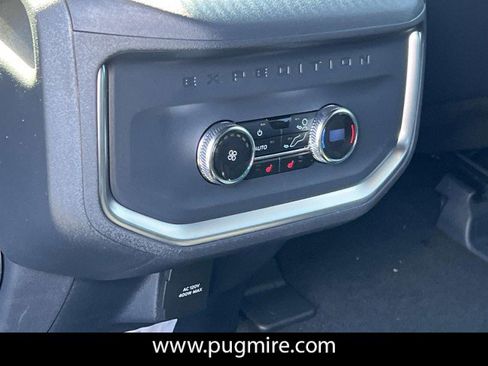 New 2025 Ford Expedition Platinum w/ Stealth Performance Package image 15