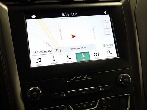 Used 2019 Ford Fusion SE image 30