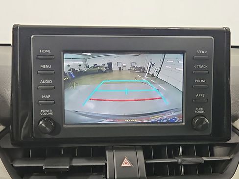 Used 2019 Toyota RAV4 XLE w/ Carpet Mat Package image 20