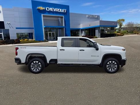 Used 2023 Chevrolet Silverado 2500 Custom w/ Custom Value Package AWD/4WD image 28